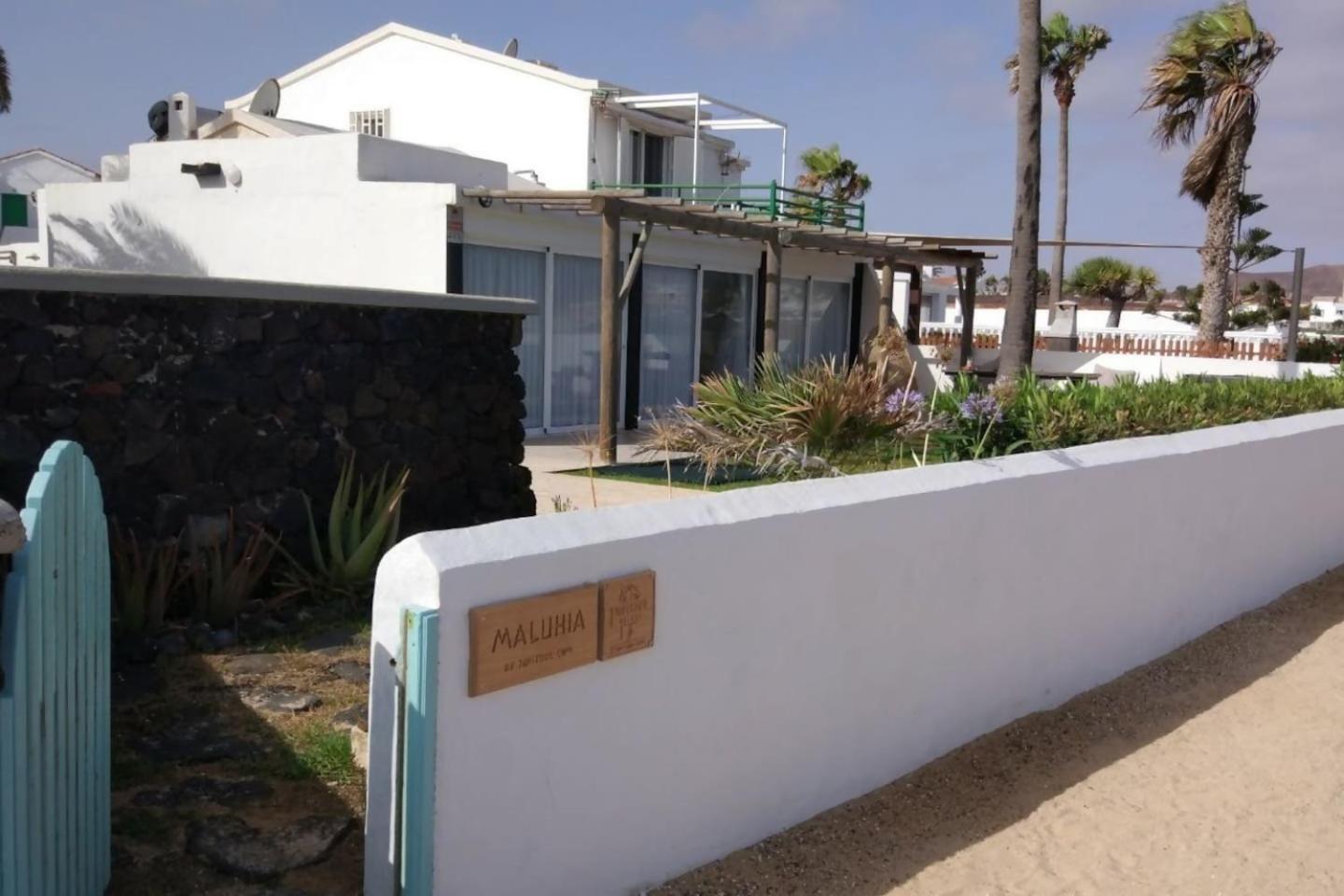 Villa Maluhia Frente Al Mar Y Jacuzzi Corralejo Extérieur photo