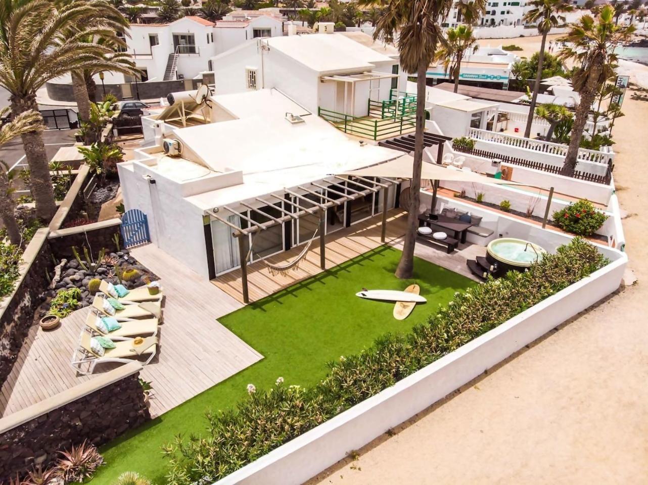 Villa Maluhia Frente Al Mar Y Jacuzzi Corralejo Extérieur photo