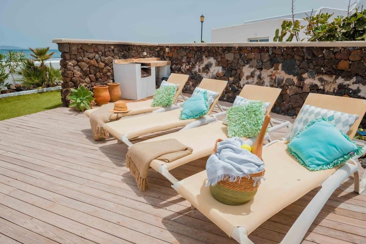 Villa Maluhia Frente Al Mar Y Jacuzzi Corralejo Extérieur photo